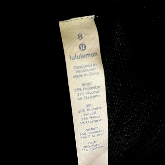 Lululemon jacket size 8 - Picture 1 of 3